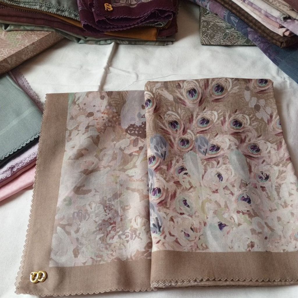 buttonscarves preloved seri ederra Mojave bukan as is