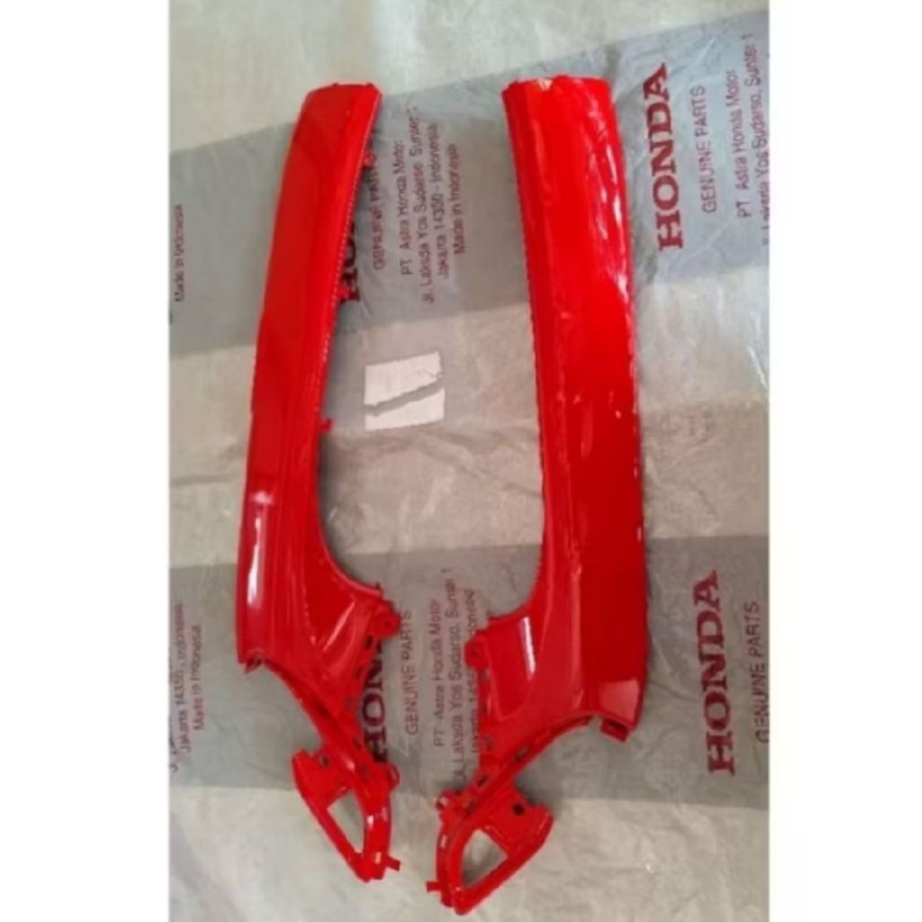 body dek bawah cover Under side Scoopy 2020 2023 merah glossy k2f