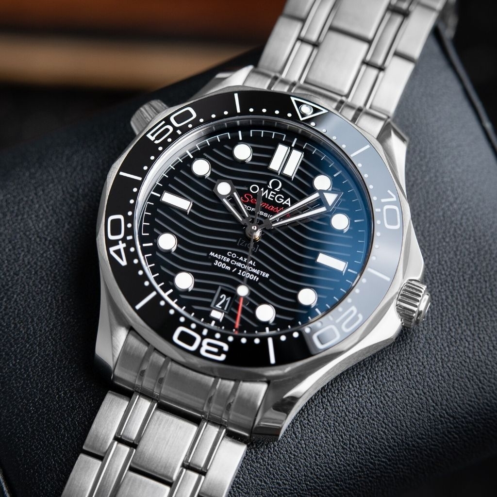 Omega Seamaster Diver 300m Black 210.30.42.20.01.001