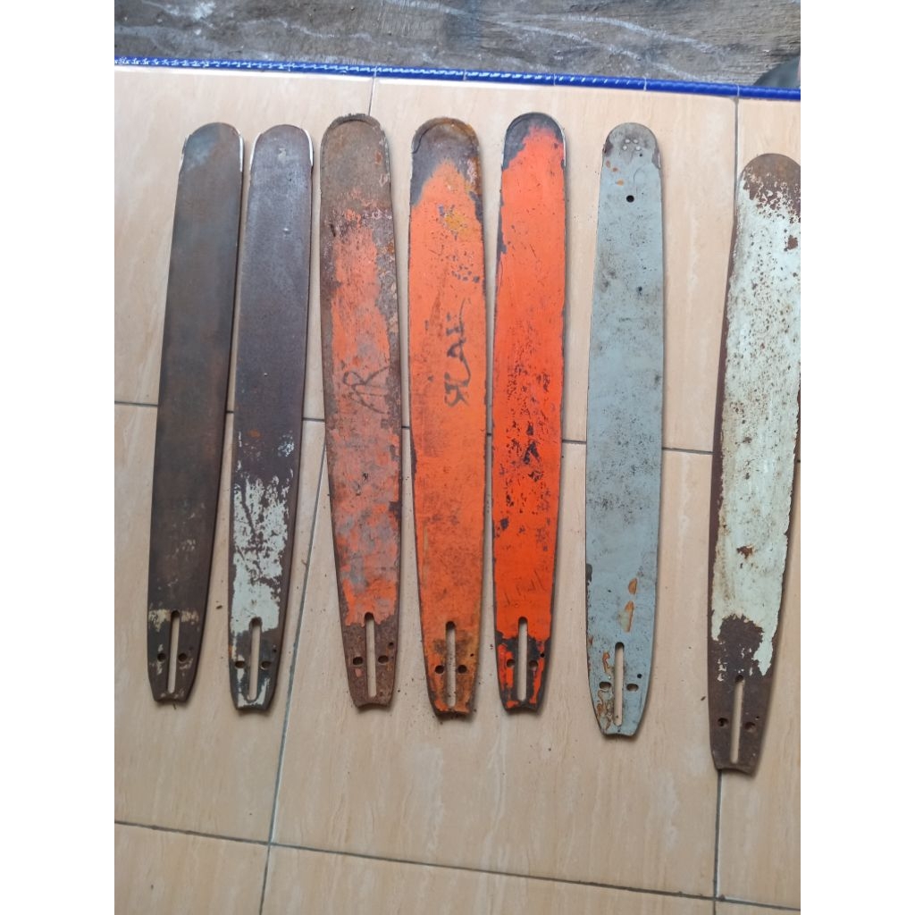 bar bekas senso mini bahan pande besi...harga perbiji kirim random