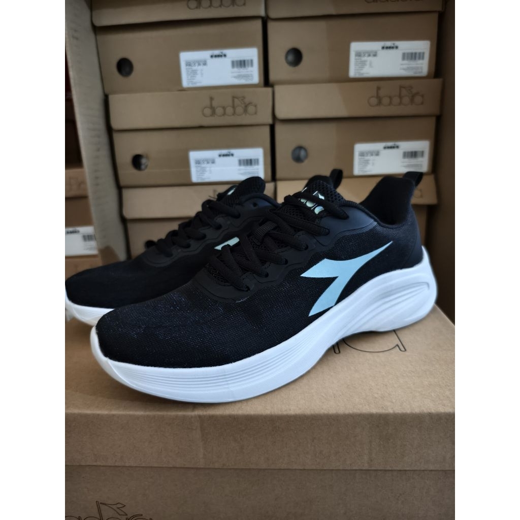 Nafra women original diadora