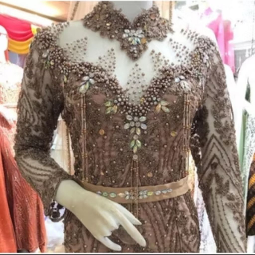 Gaun pengantin syar'i brukat murah