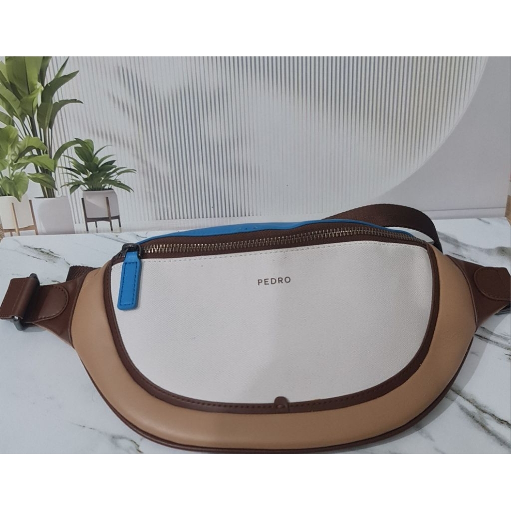 preloved Pedro waist bag