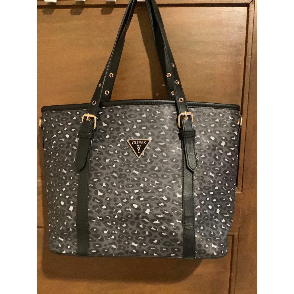 Preloved Tas Guess Leopard (KW)