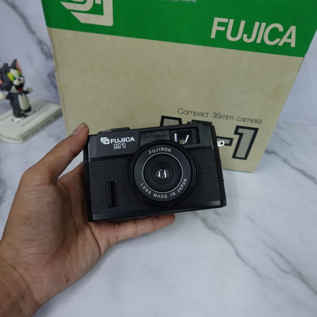 fujica M1 kamera analog