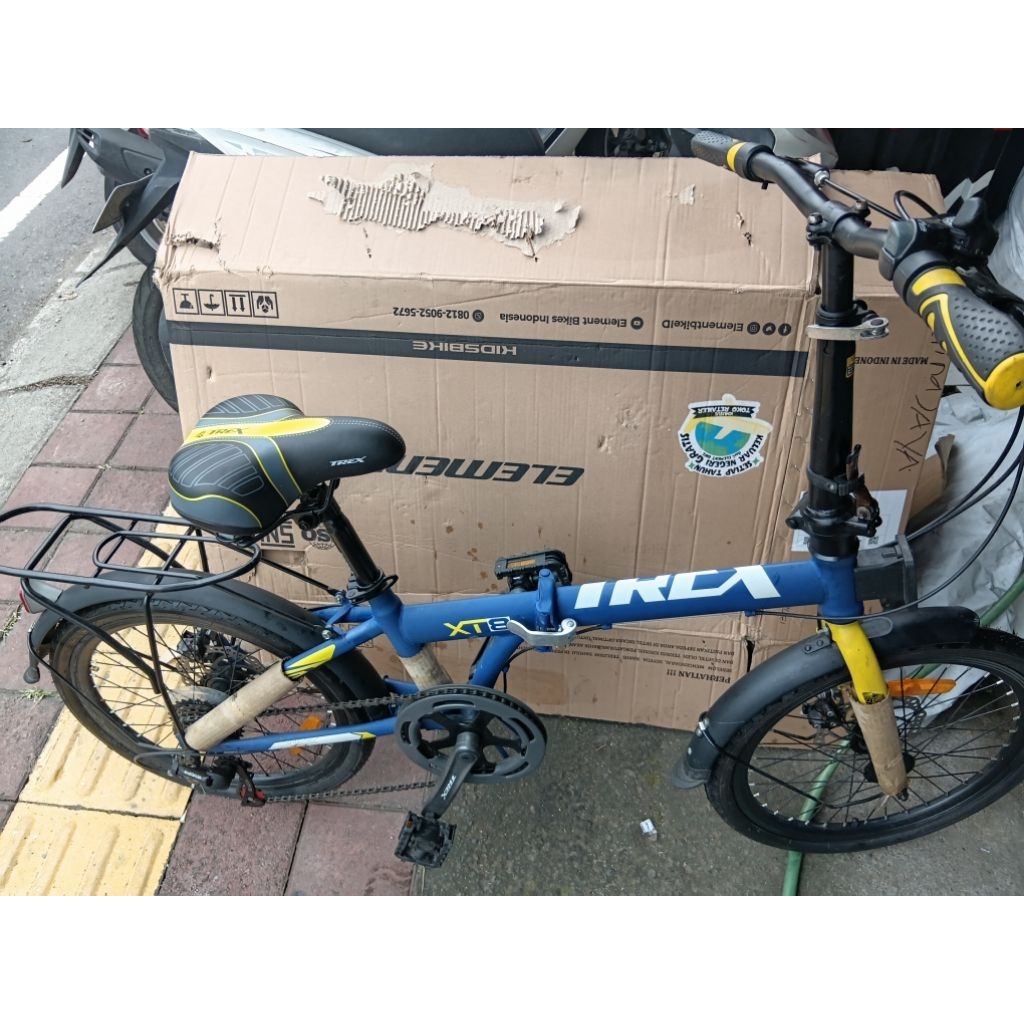 SEPEDA LIPAT UKURAN 20 TREX