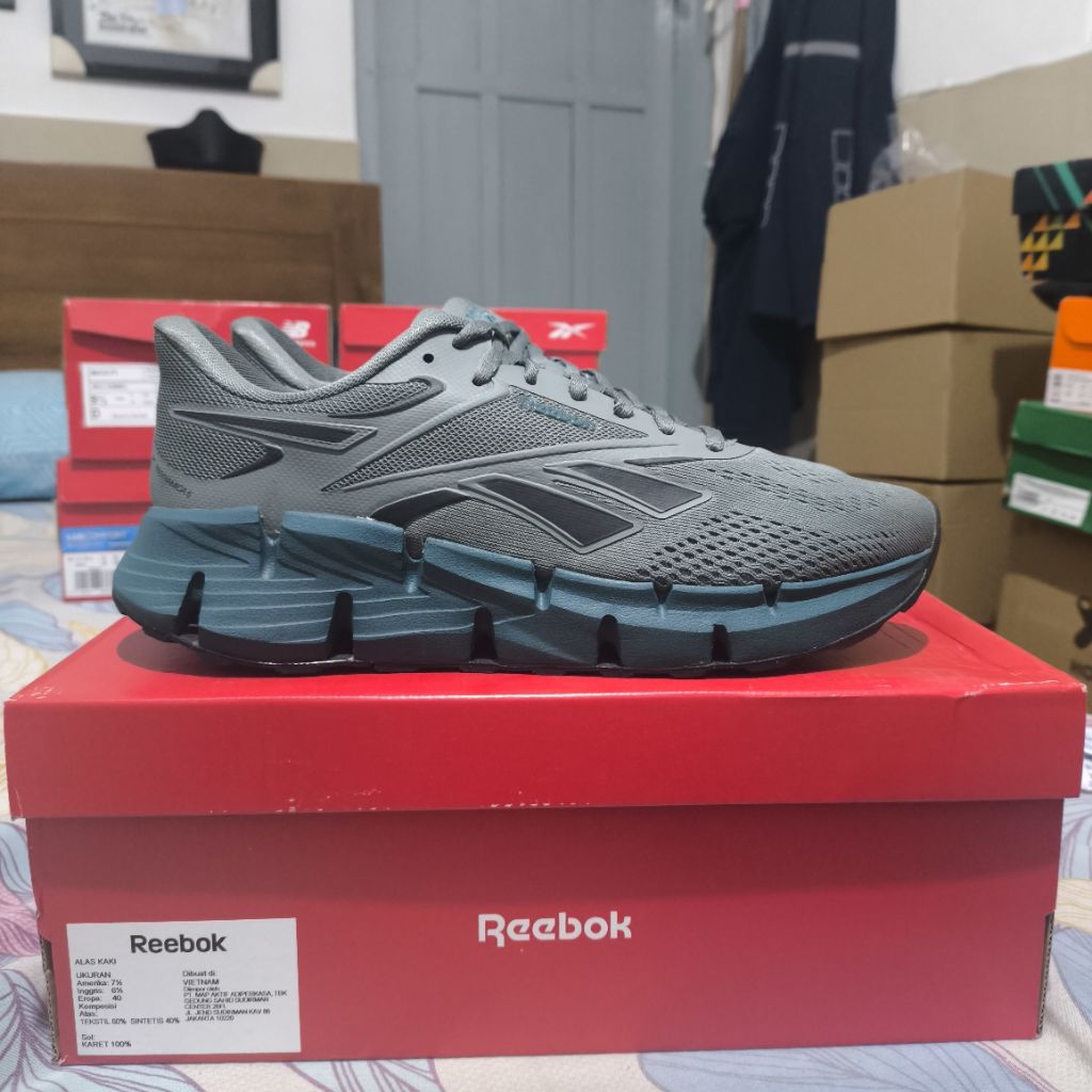 Sepatu Reebok Zig Dynamica 6 Men's Running Original