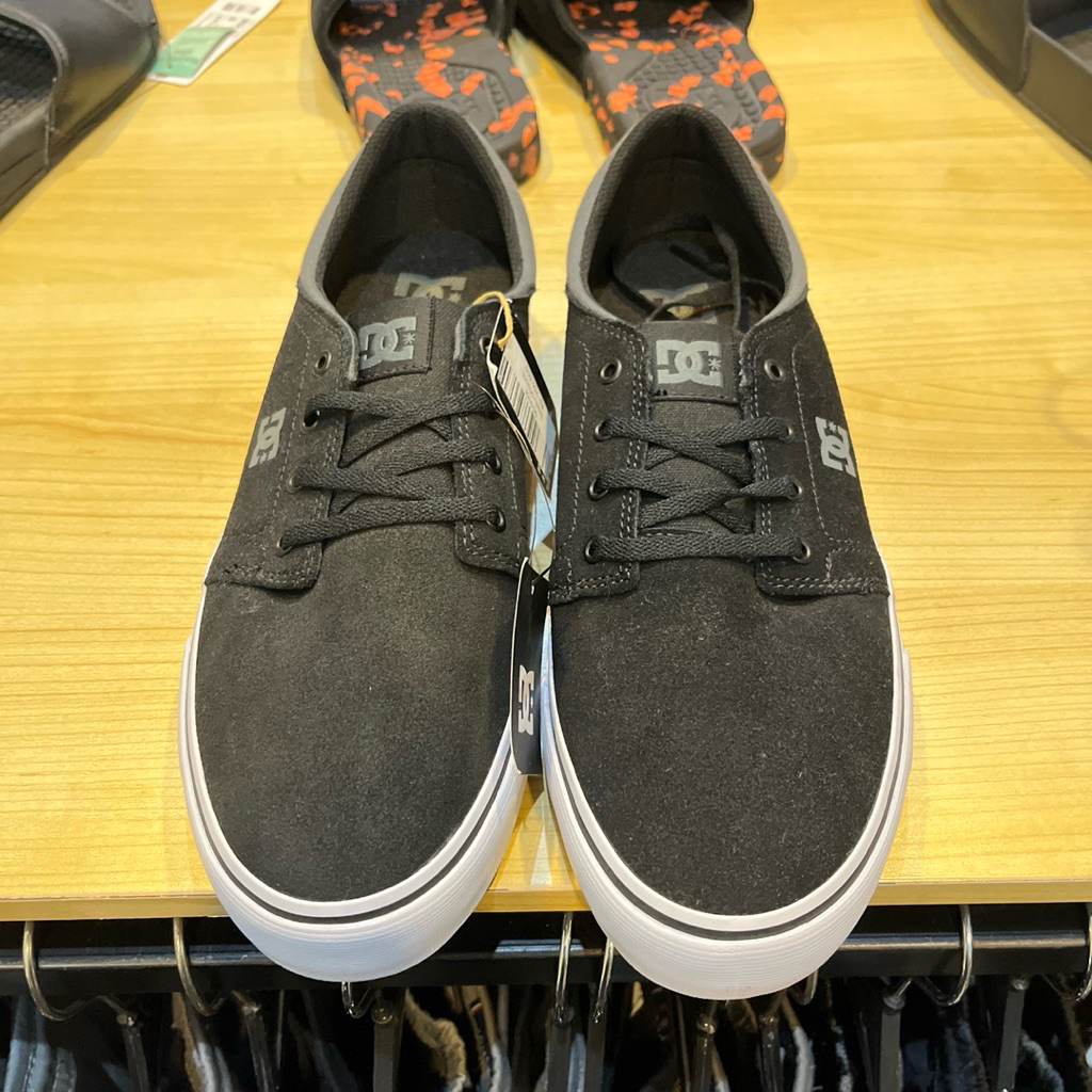 Sepatu Skate DCSHOE Premium