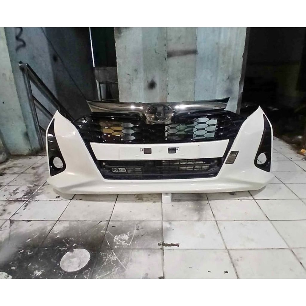 bumper bemper depan set cayla original set