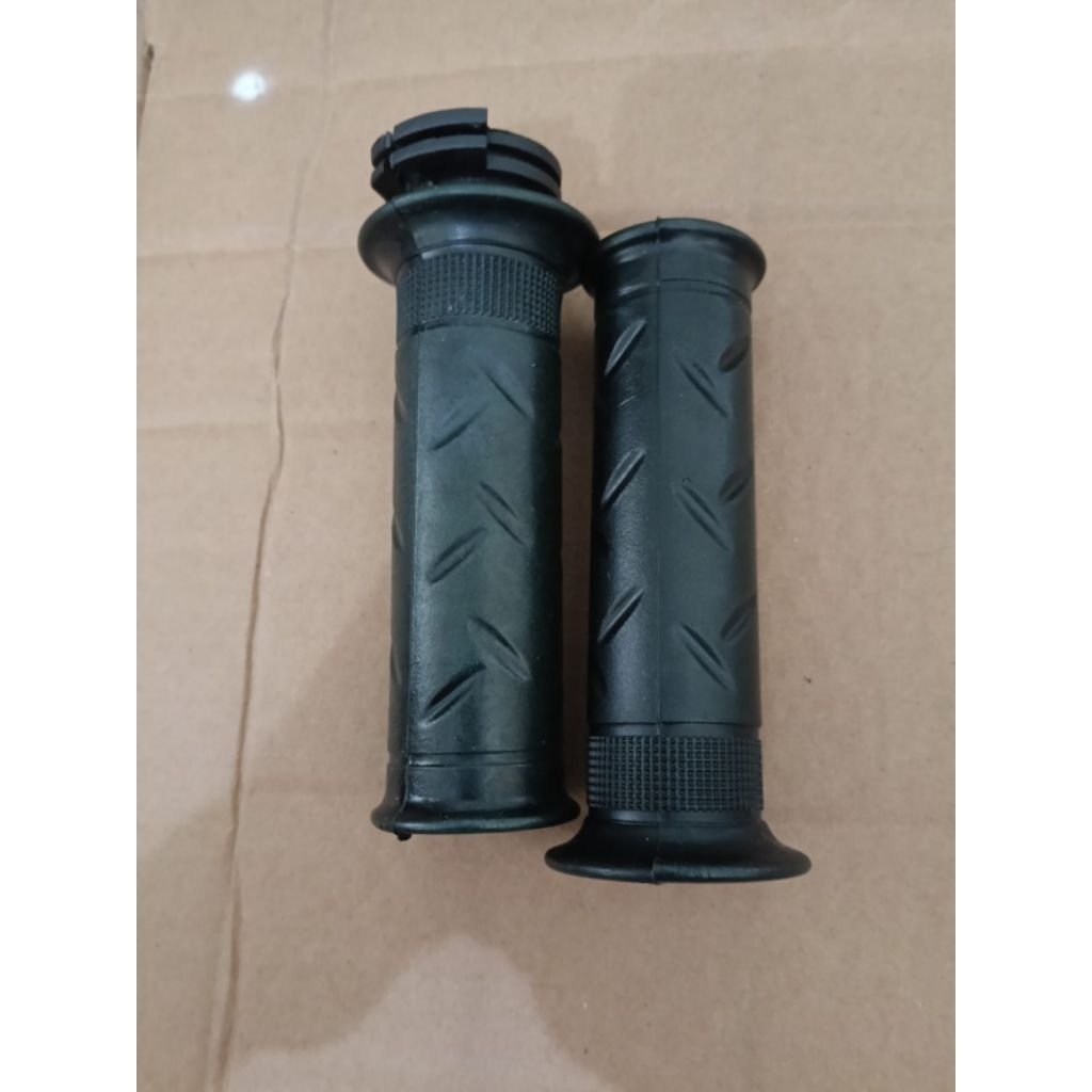 Handgrip hanfat set slongsong gas Honda karisma Supra x125