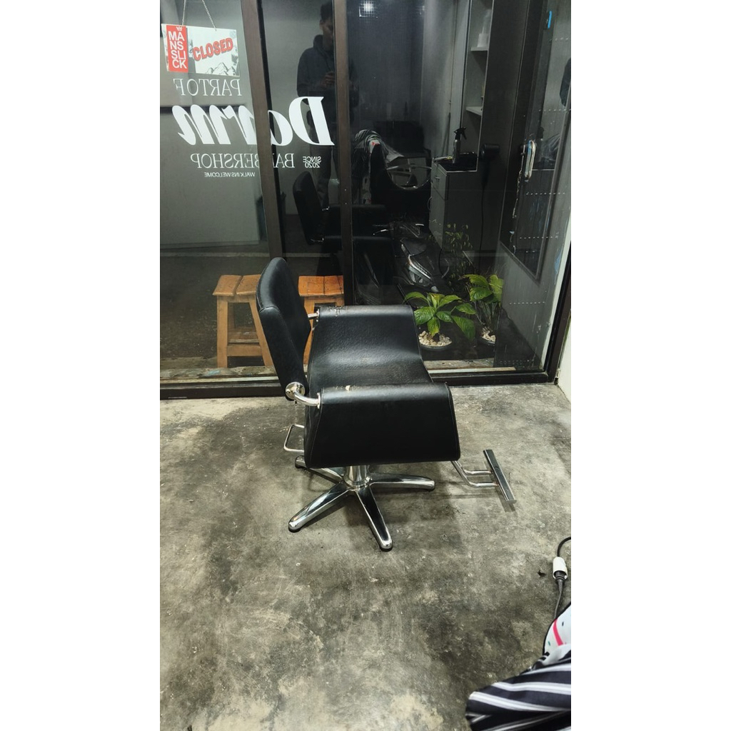 kursi barbershop/salon hidrolik second bekas