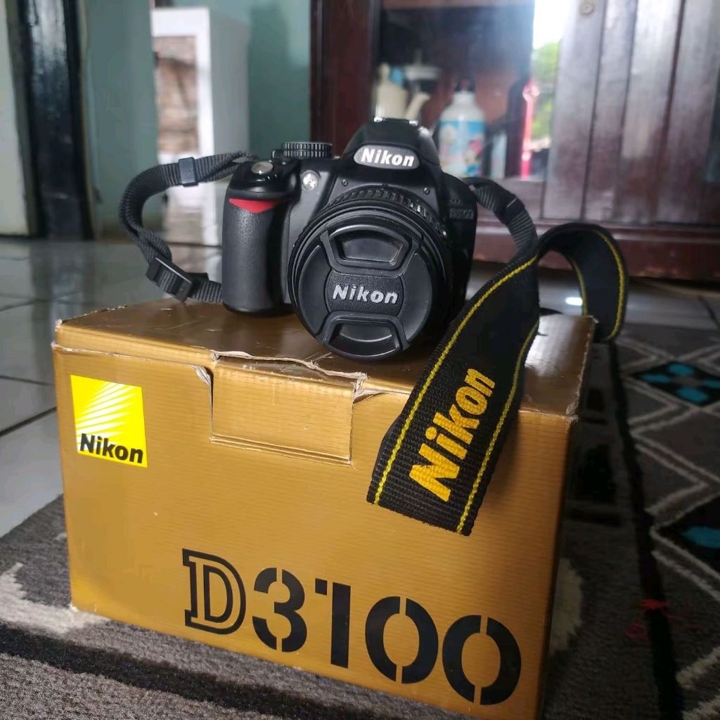 Kamera Nikon D3100