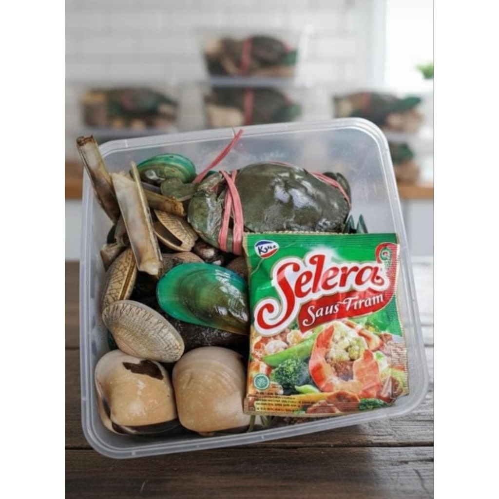 Mix seafood aneka kerang plus kepiting