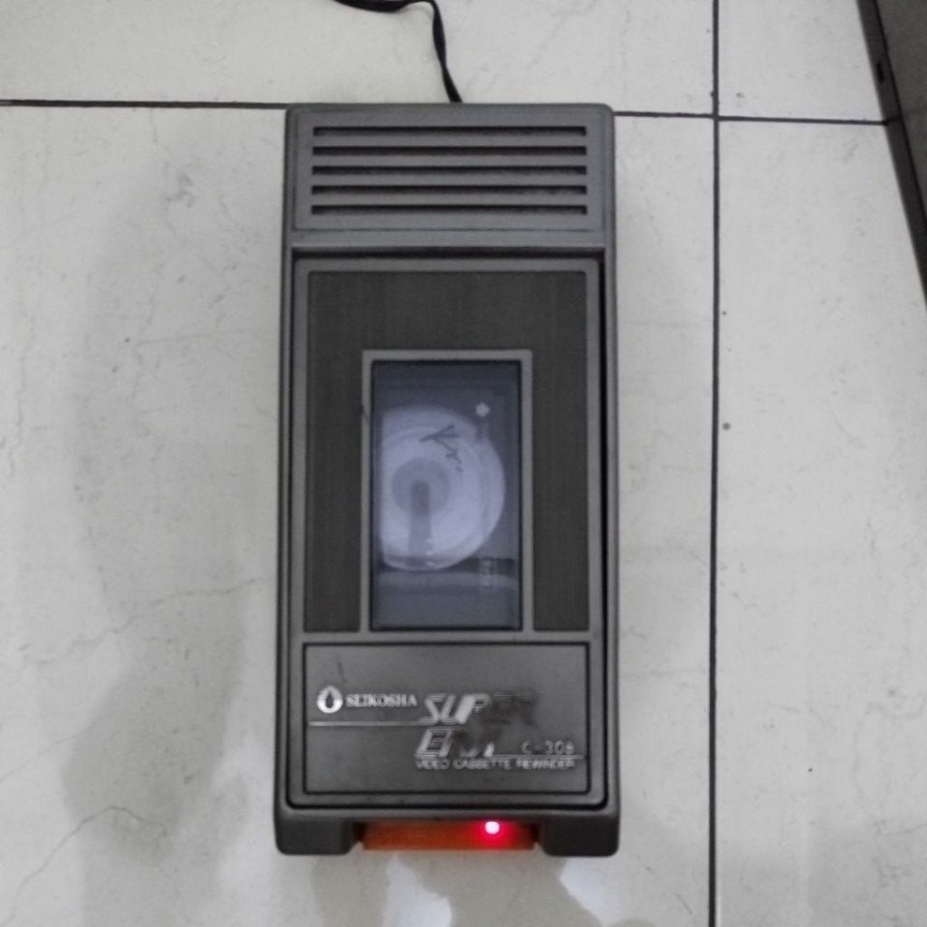 [Preloved] Pemutar video kaset vintage / Video Cassette Rewinder Vintage
