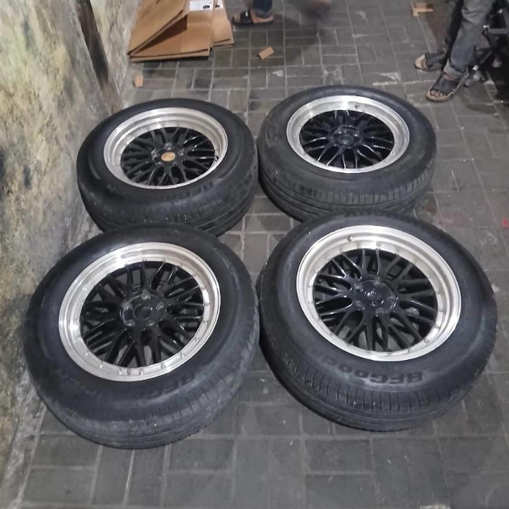 Velg Mobil Seken BBS LM Ring 18 Baut 5x114 + BAN 235 60 R18 untuk CRV HRV WRV JUKE DLL