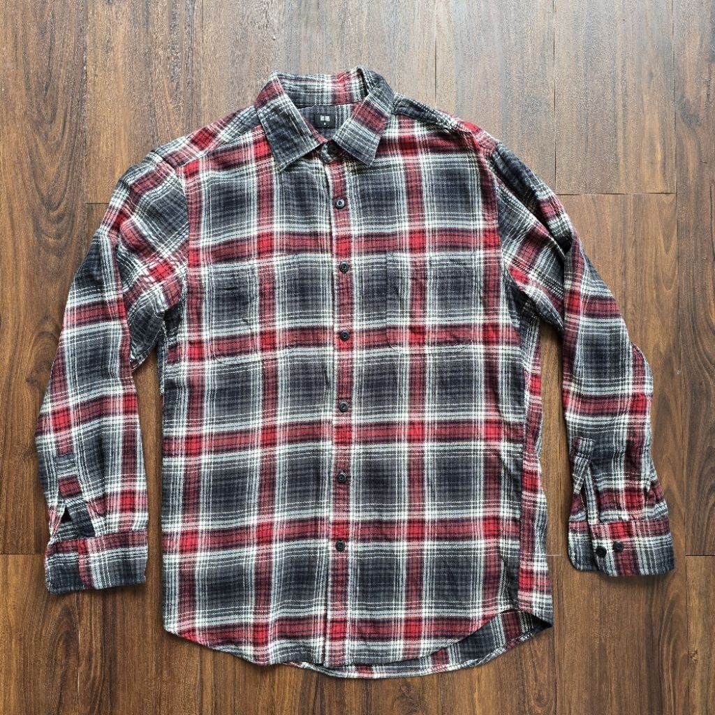 Preloved Kemeja Flanel Pria UNIQLO (ORI) Size M