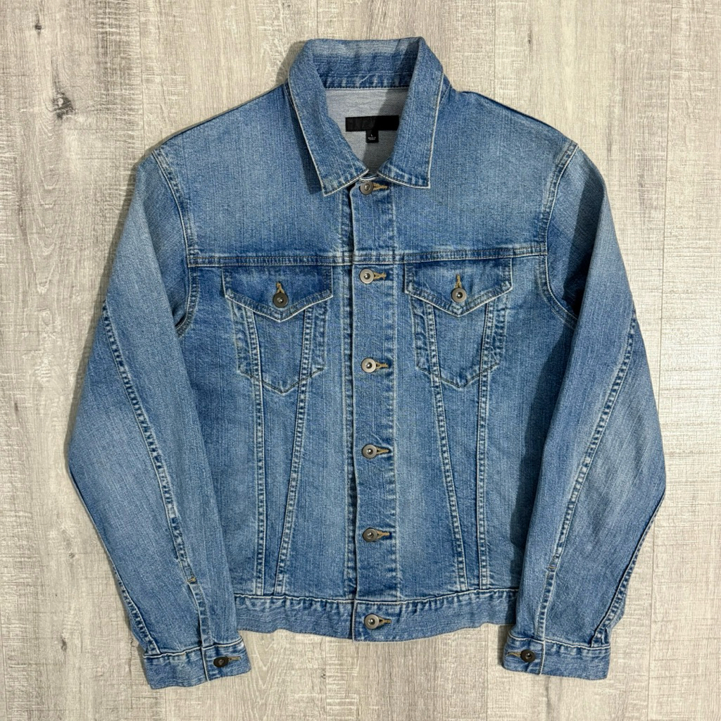 Trucker uniqlo denim jacket blue wash jeans