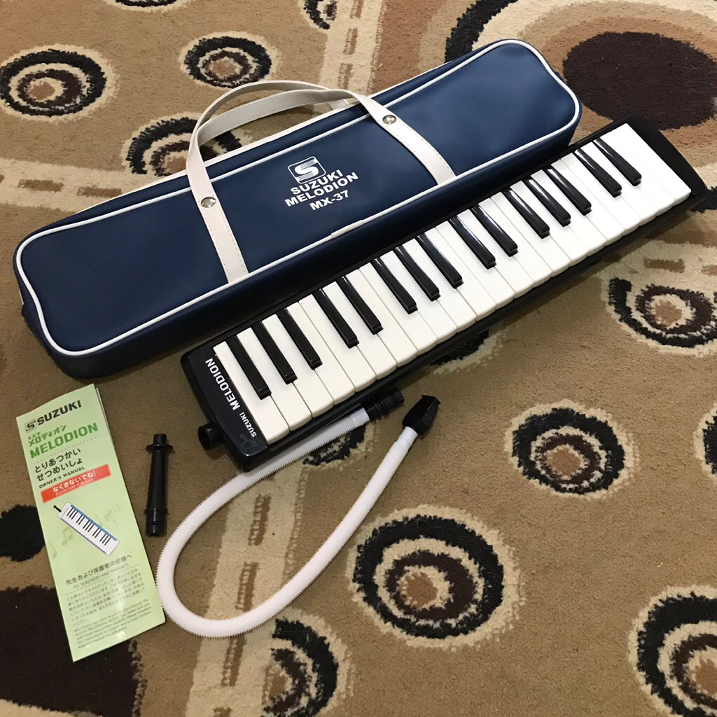 Suzuki Melodion Melodica MX 37 Pianika