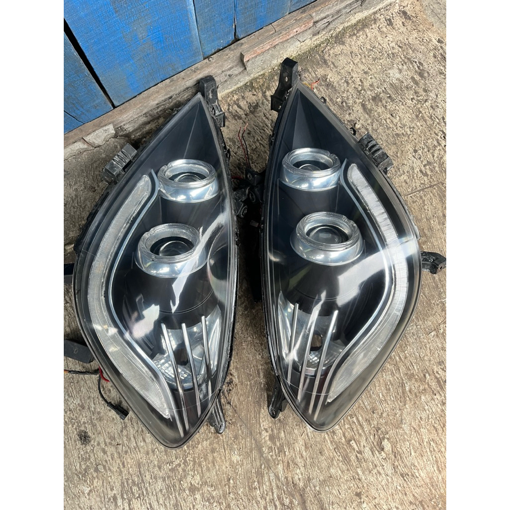 lampu depan innova atau lampu depan innova led atau lampu depan toyota innova atau lampu depan innov