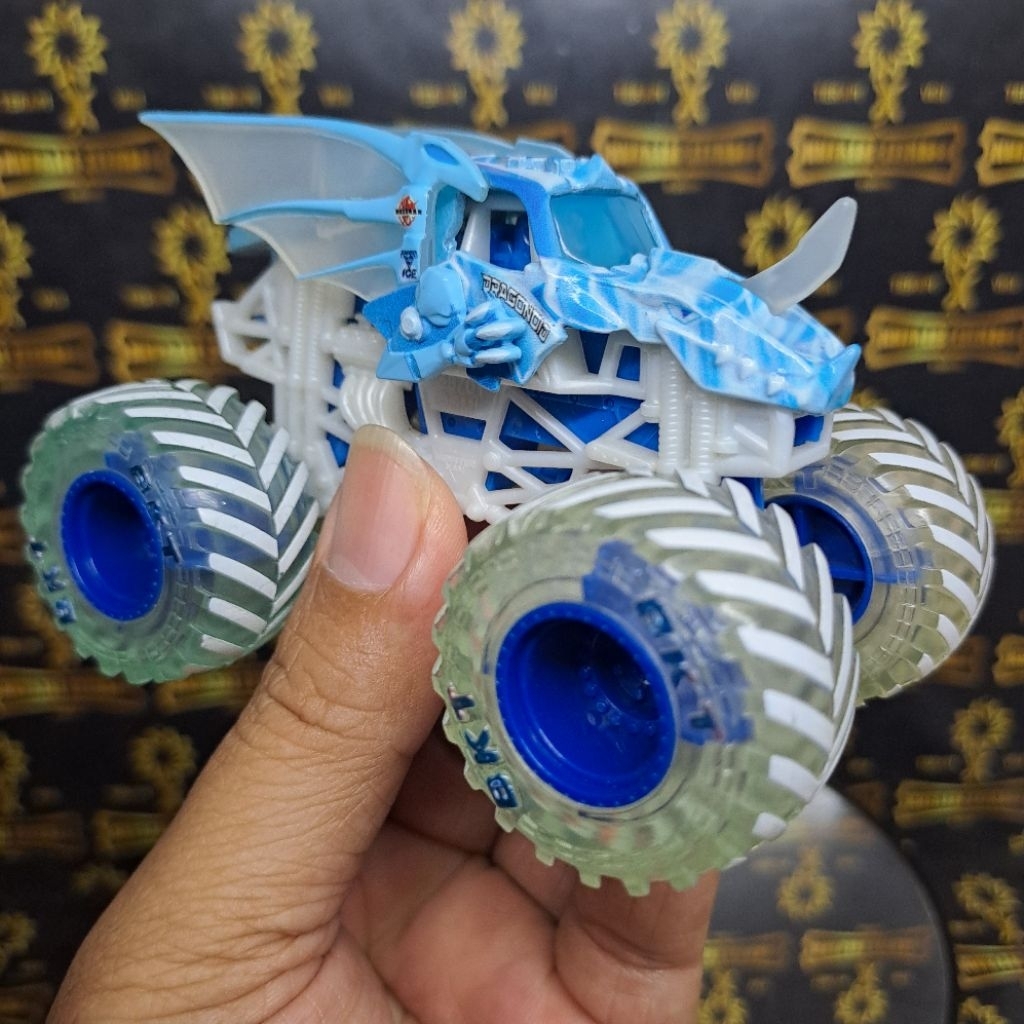 LOOSE MONSTER JAM ICE LOOSE MONSTER JAM DRAGONOID BAKUGAN ICE MONSTER JAM 1:64 MONSTER JAM KOLPRI KO