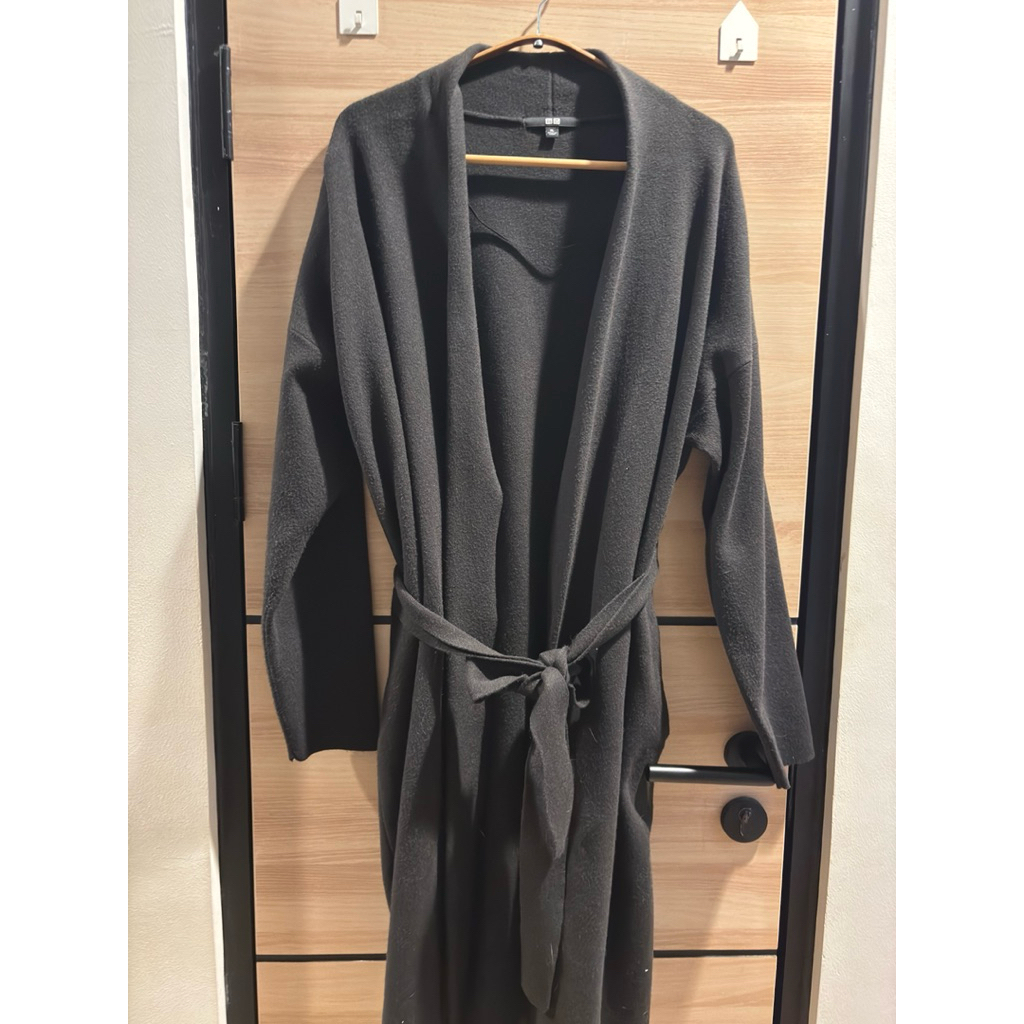 Coat Hitam Uniqlo Belted Wrap XL Preloved Like New Premium Outer