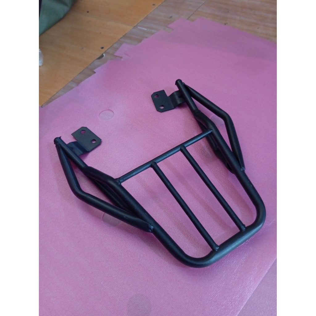 BEHEL BREKET BOX MUDIK MOTOR REVO ABSOLUTE    LEBAR