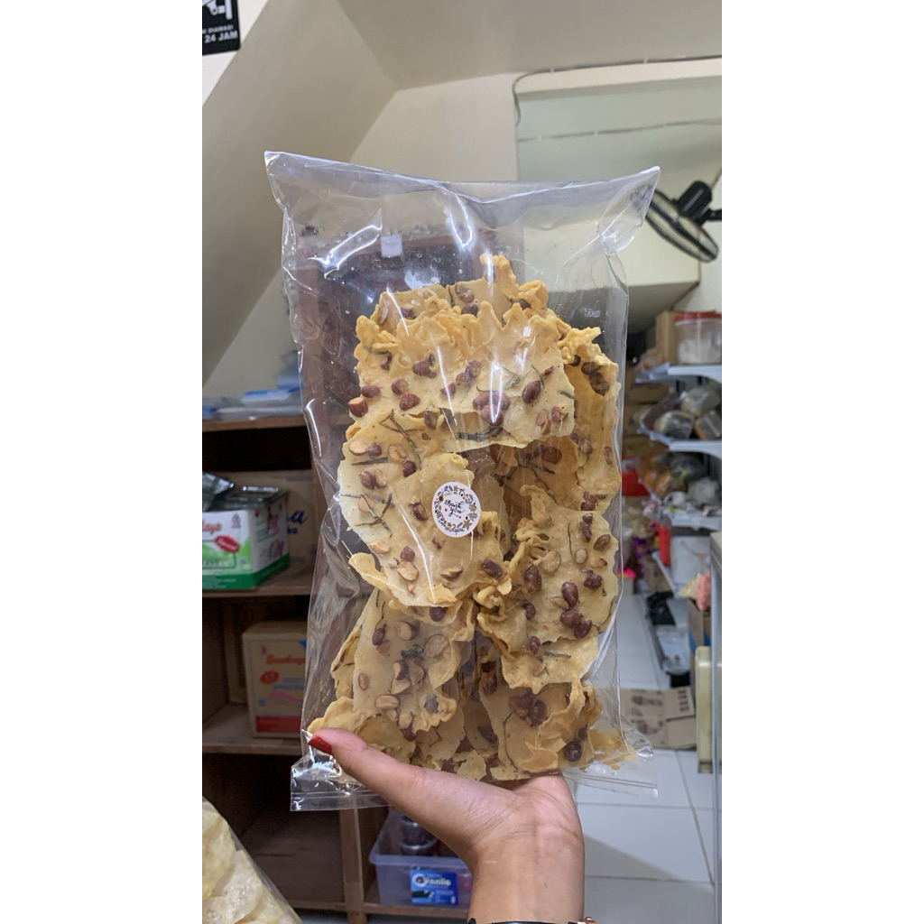 PEKYEK KACANG IKAN TERI DJ 250g (1/4g)
