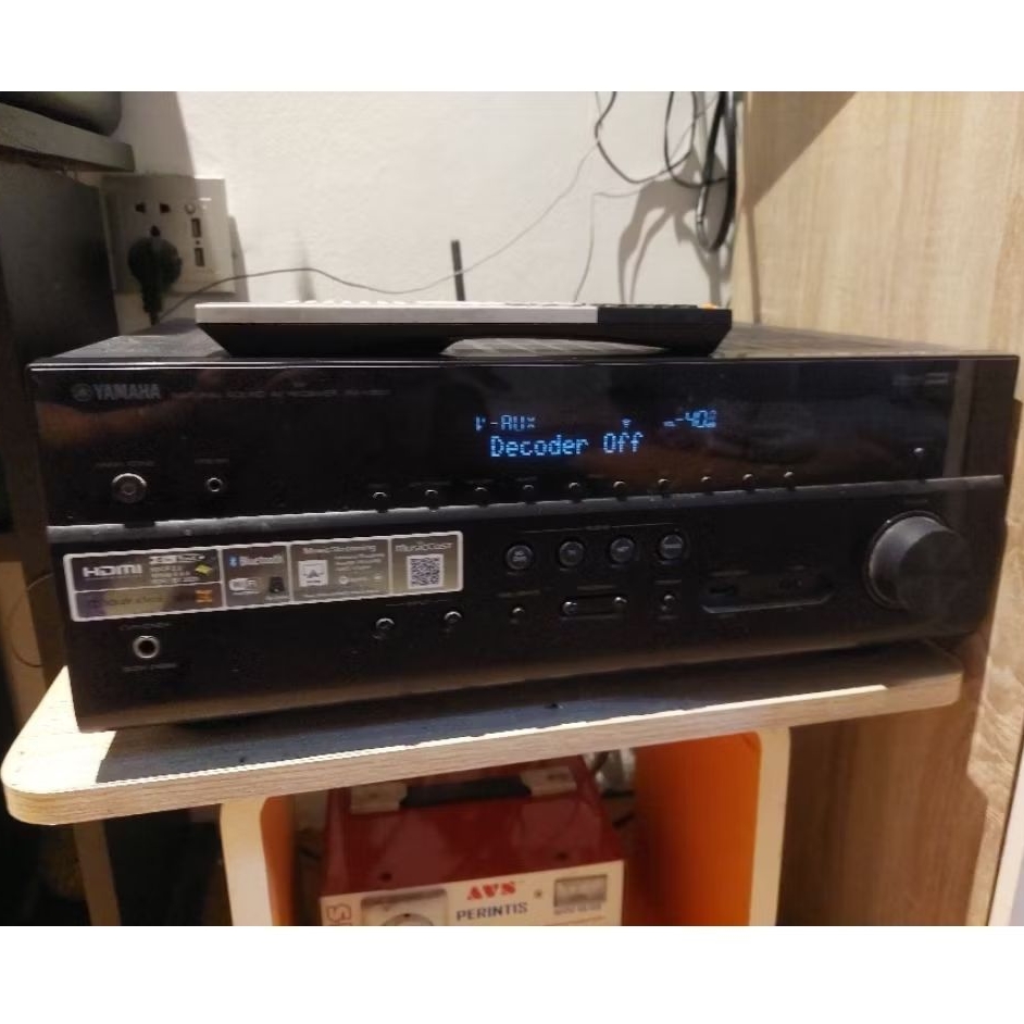 AV RECEIVER DOLBY ATMOS YAMAHA RXV-685