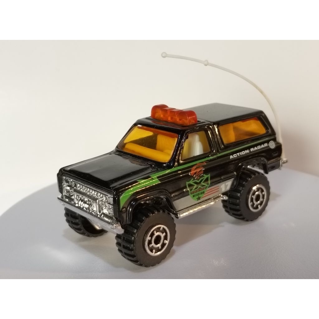 Matchbox Chevy Blazer 4x4 seri Strom trackers