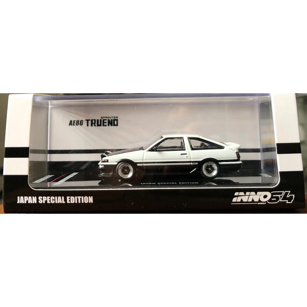 Inno64 Toyota Sprinter Trueno AE86 Japan Special Edition White/Black