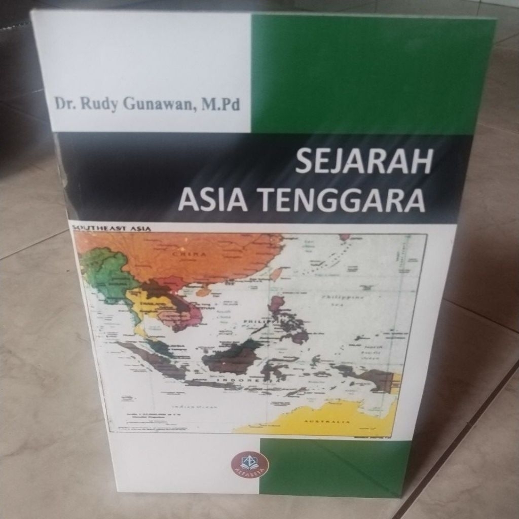 Buku Sejarah Asia Tenggara