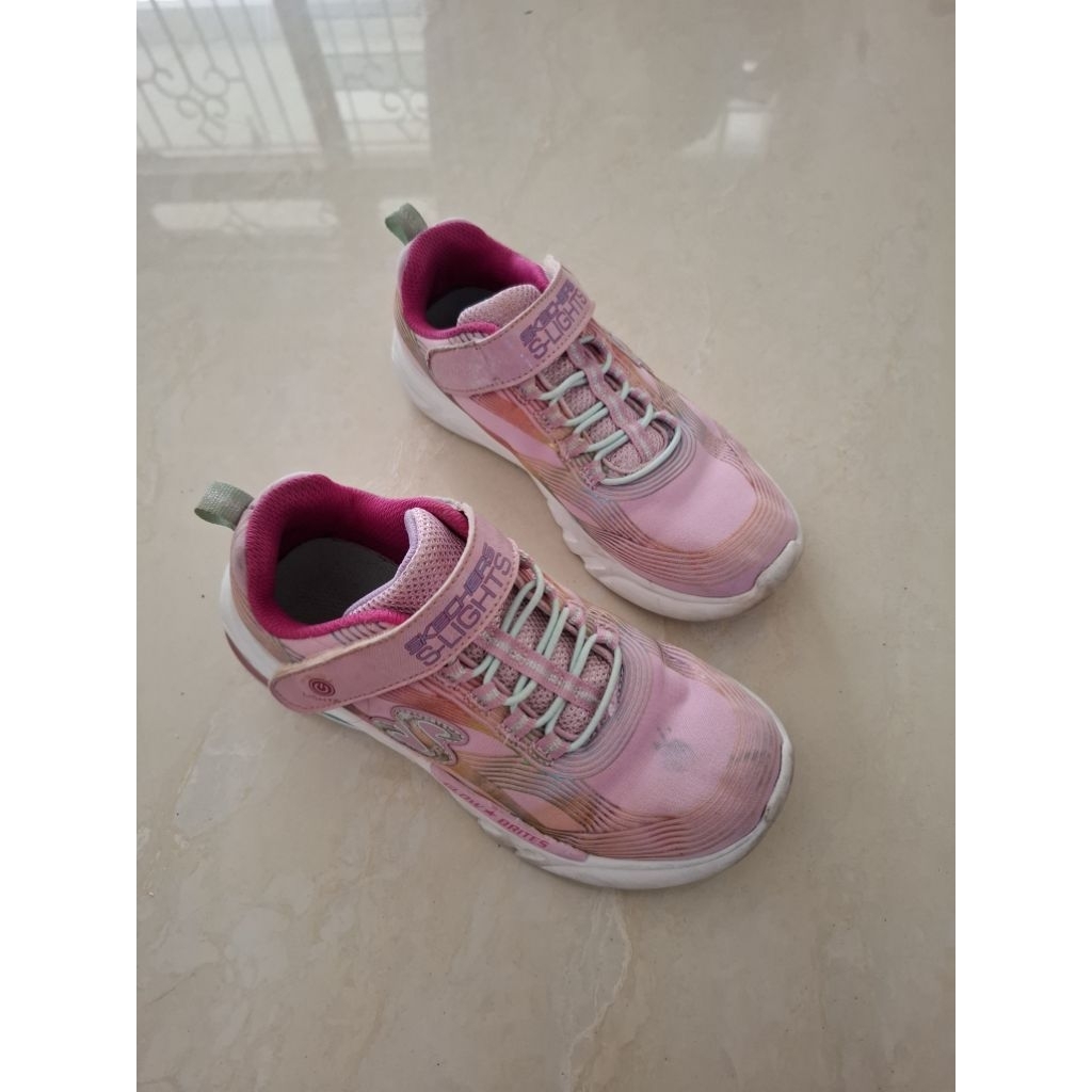 Sepatu anak Skechers Ori