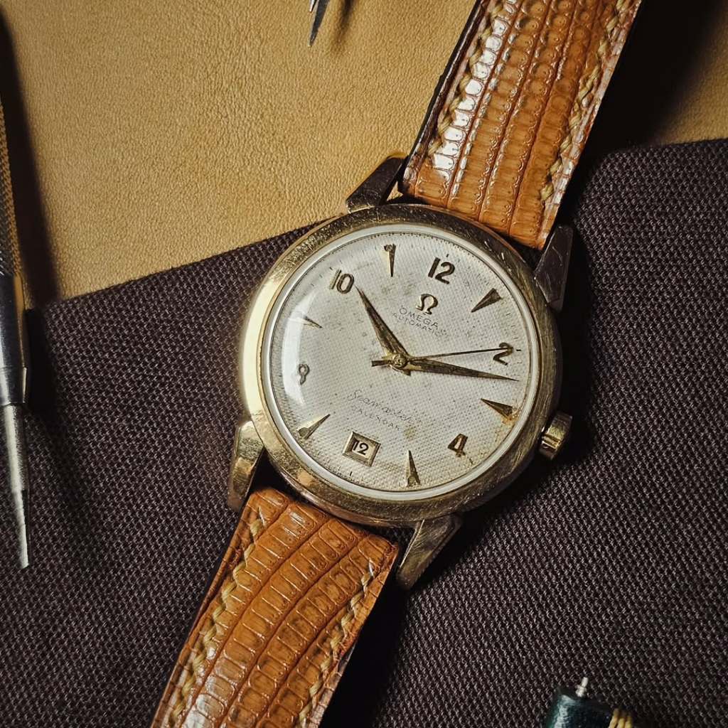 Vintage RARE 1950s Omega Seamaster Calendar Bumper Automatic Honeycomb Dial Gold Top