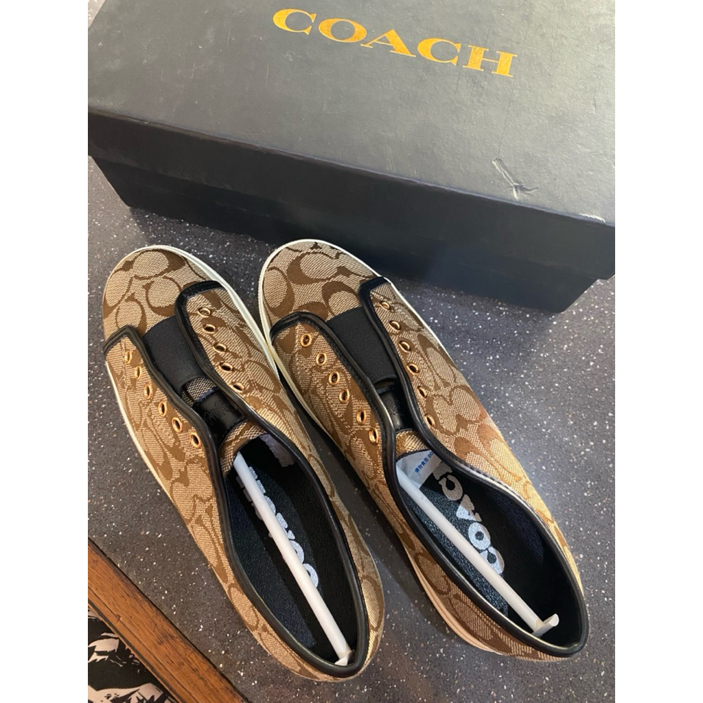 preloved sepatu coach cewe