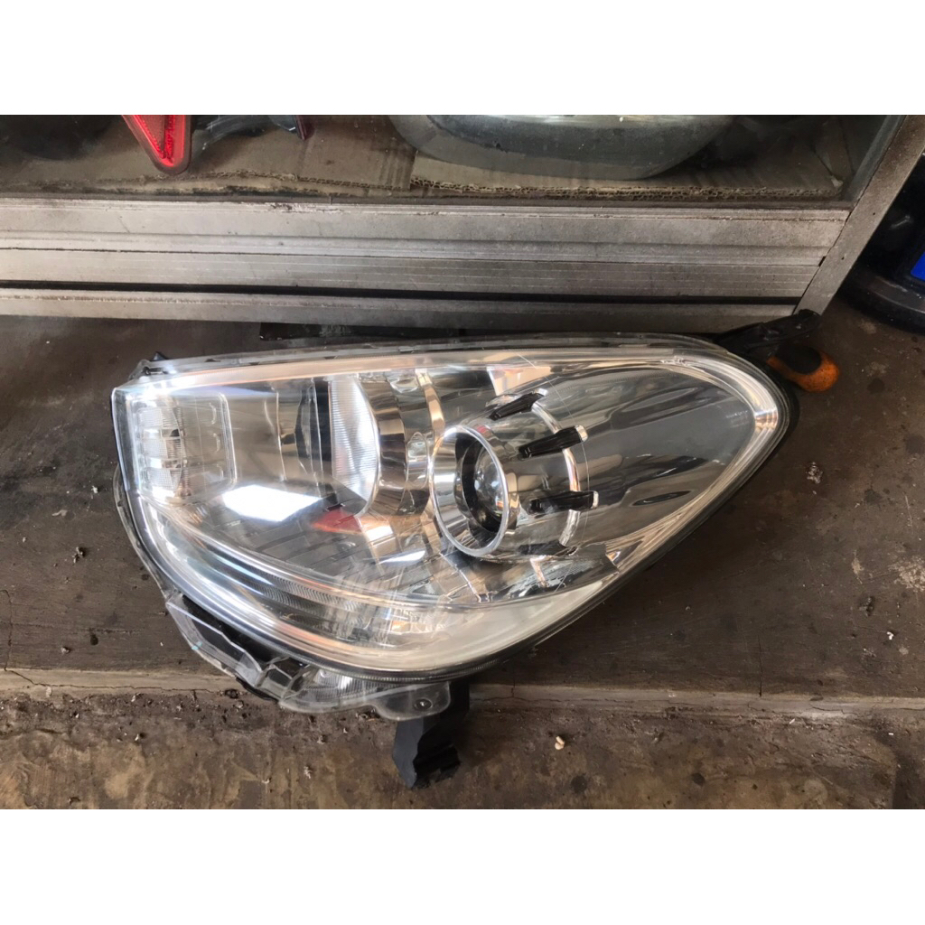 headlamp lampu depan sirion 2011 2014 kiri