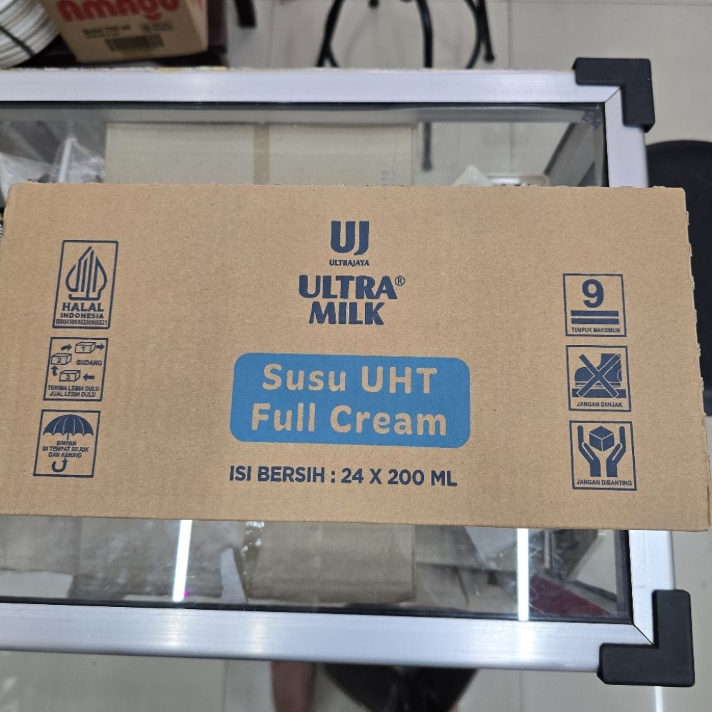 [1 DUS ISI 24 ULTRA MILK FULL CREAM 200 ML] / SUSU UHT 200 ML / SUSU ULTRA 200 ML / SUSU FULL CREAM