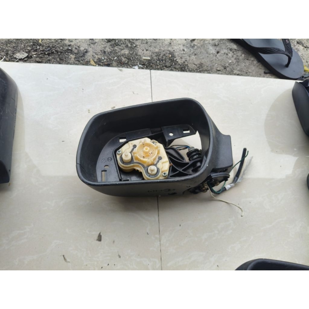 Batok Spion mobil daihatsu xenia 2007 - 2011 kiri elektrik kaca
