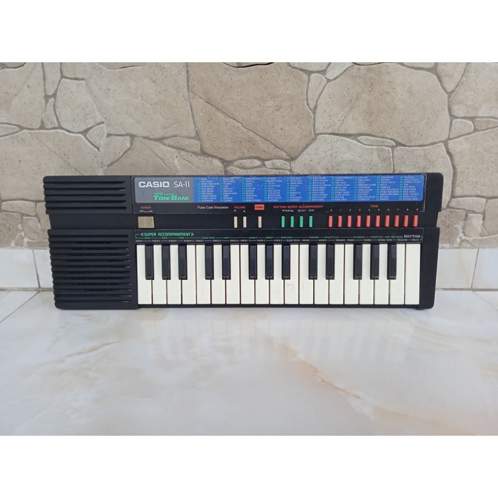 Piano CASIO SA11