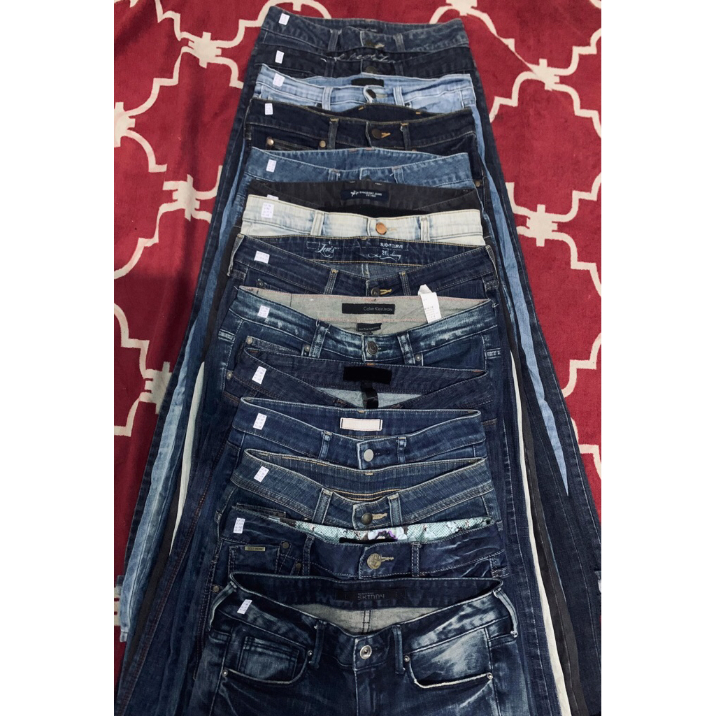 CELANA JEANS BORONGAN