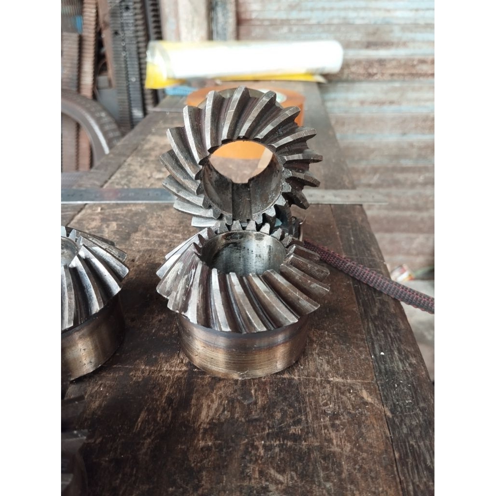 gigi bevel, bevel gear, gigi payung, spiral bevel gear 7,6cm