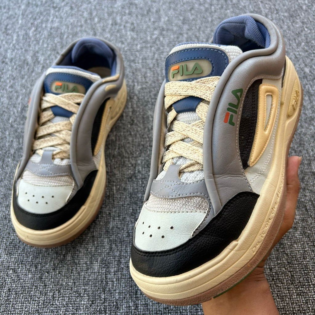 Sepatu FILA Chunky Ikonik Size 43 Panjang Insole 27 cm