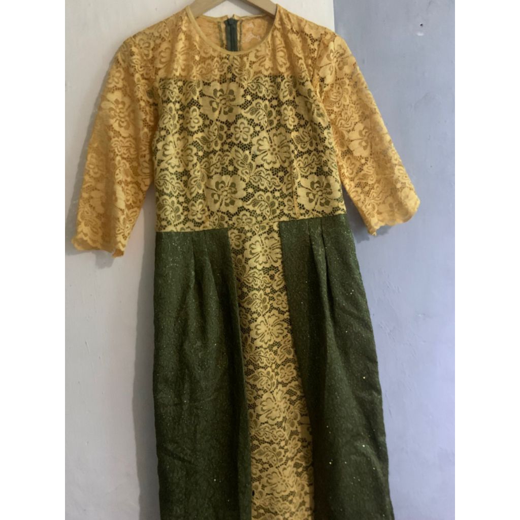 PRELOVED KEBAYA CANTIK BIKIN KULIT PUTIH ATASAN MEWAH PL LUCU GEMAS HIJAU KUNING KEBAYA CANTIK TERUS