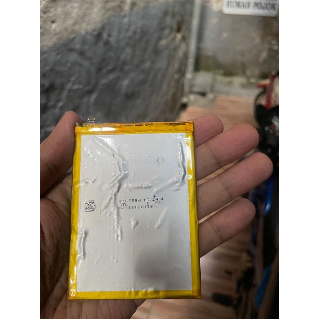 baterai realme 3 pro