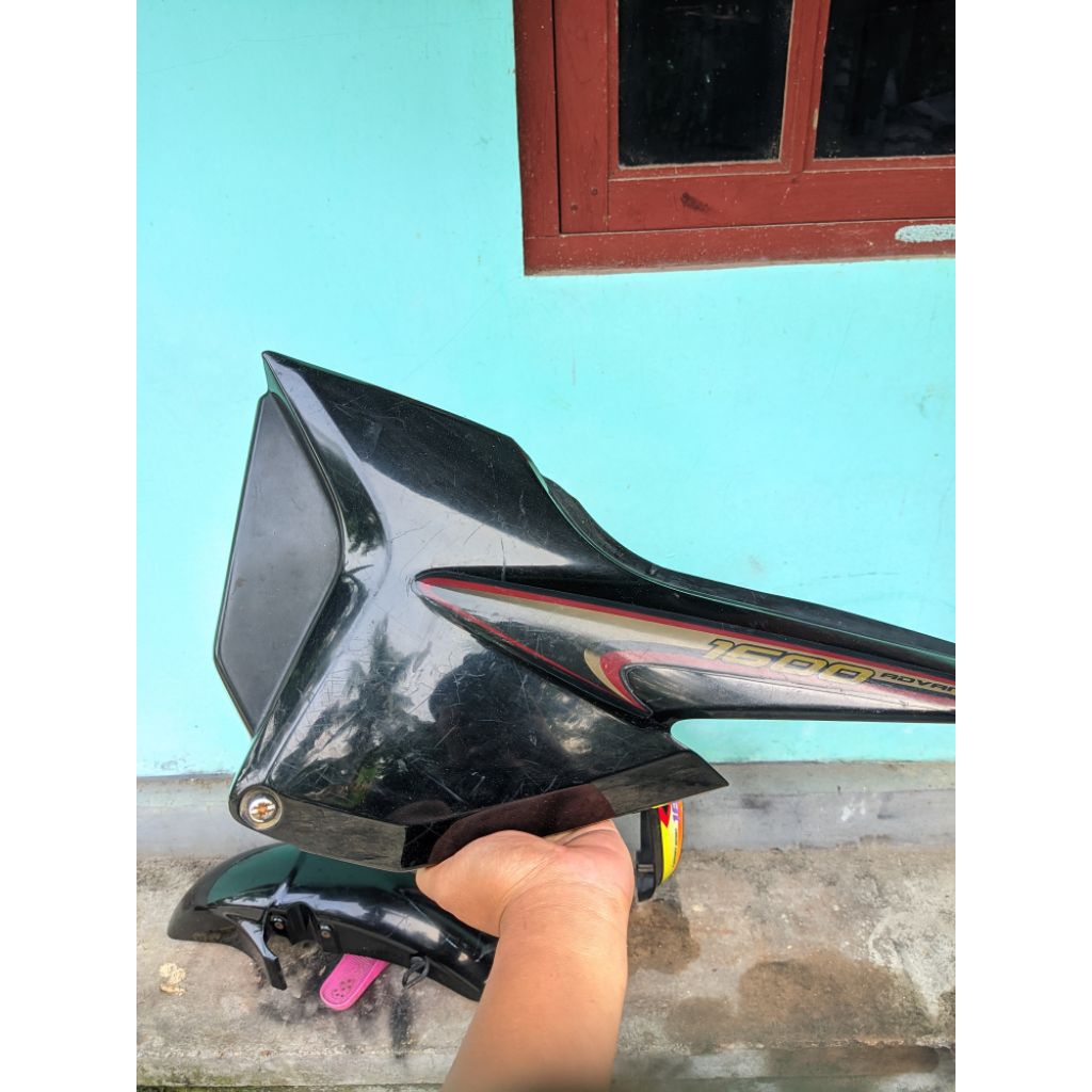 tutup aki Megapro Primus kempolan aki Megapro Primus original lepasan motor