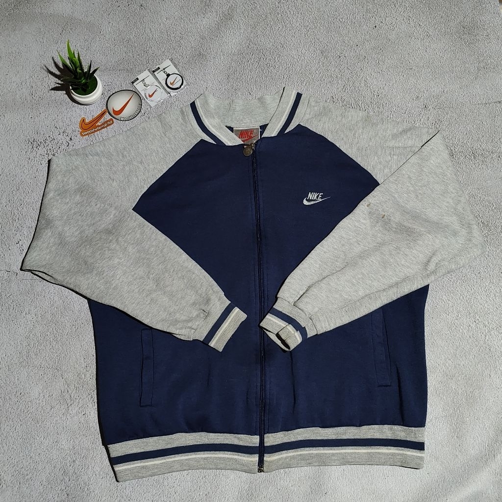Varsity Jacket North American Hunting Club Nike vintage 80s