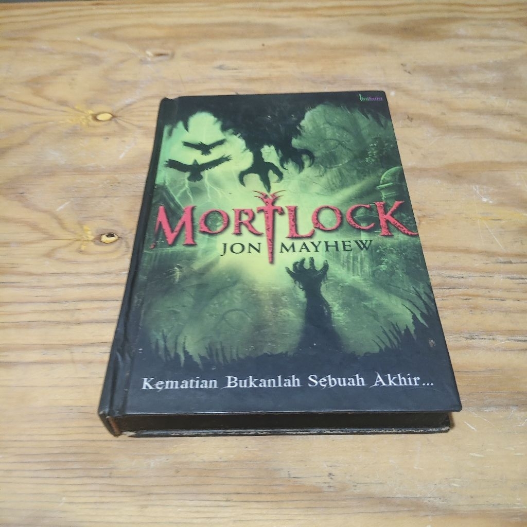 Novel Mortlock Hardcover