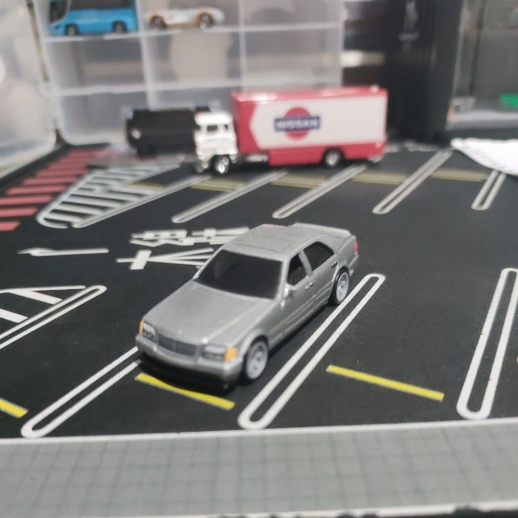 hot wheels loose premium mercedes-benz 500 SEL