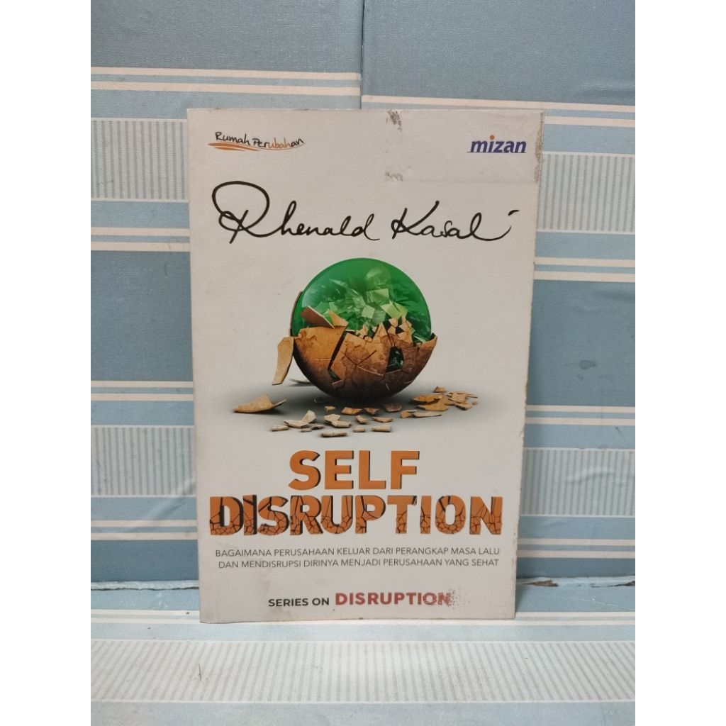 Buku self disruption series on disruption oleh rhenald kasali