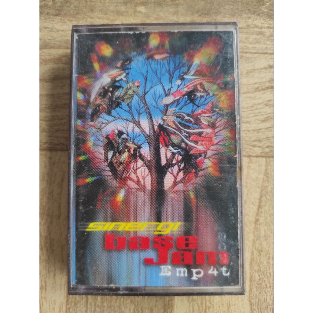 kaset pita BASE JAM "empat"