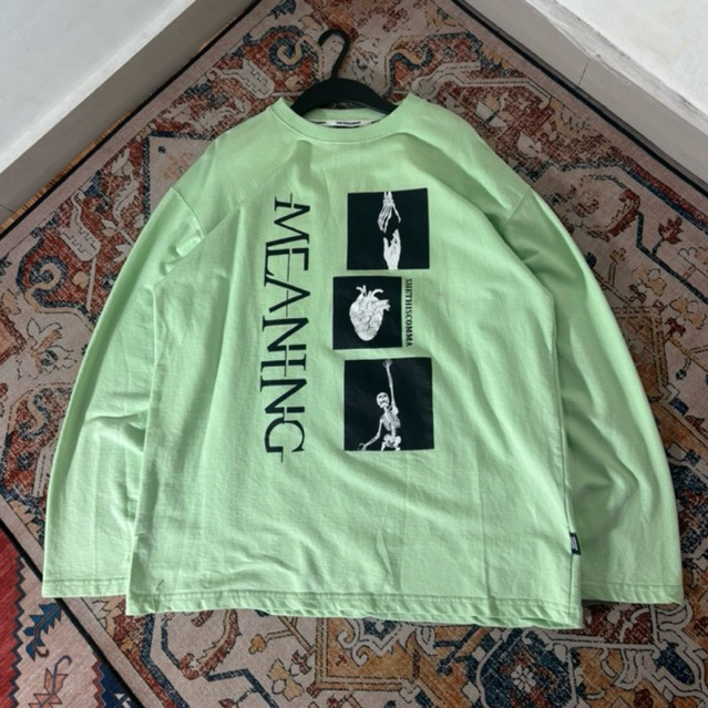 KAOS LONGSLEEVE SHETHIS COMMA